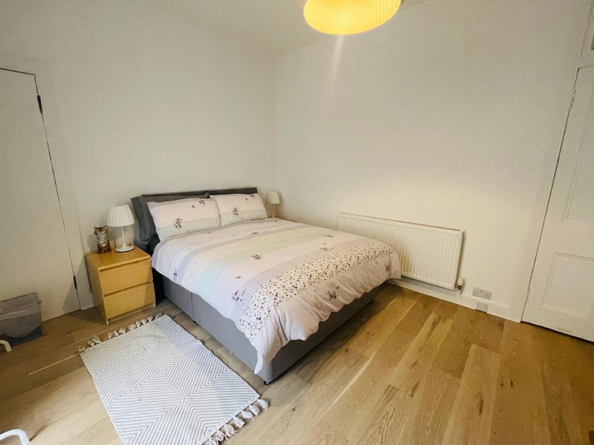 Ground Floor 1 Bedroom Flat In The City Centre Edinburg Exteriör bild