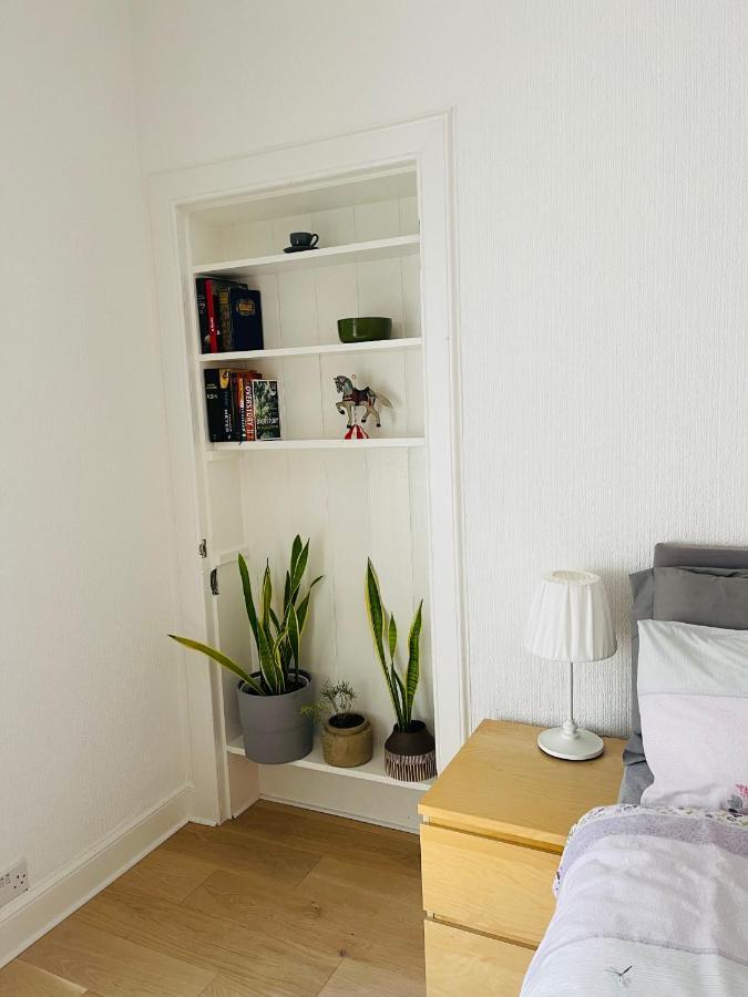 Ground Floor 1 Bedroom Flat In The City Centre Edinburg Exteriör bild